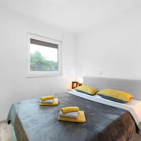 Holiday home Beautiful In With Wifi