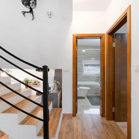 Beautiful In With Wifi Bilice