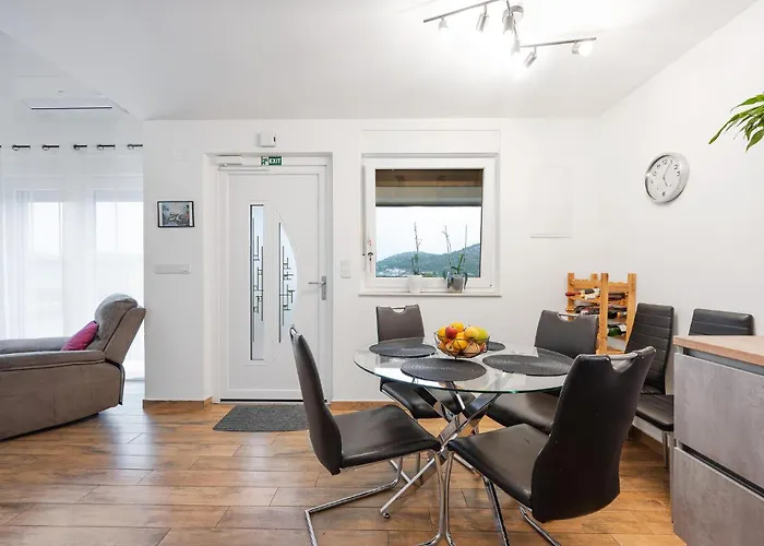 Holiday home Beautiful In With Wifi